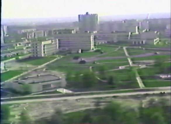 Ville de Prypiat, extraits du film Tchernobyl du Comité d'Etat de l'Union soviétique pour l'utilisation de l'énergie atomique, 1986. Archives IRSN/FAR 380318.